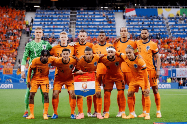 周琦眼部手,术修复,克服四年视,LiveScore,即时足球比分,赛程与比赛结果